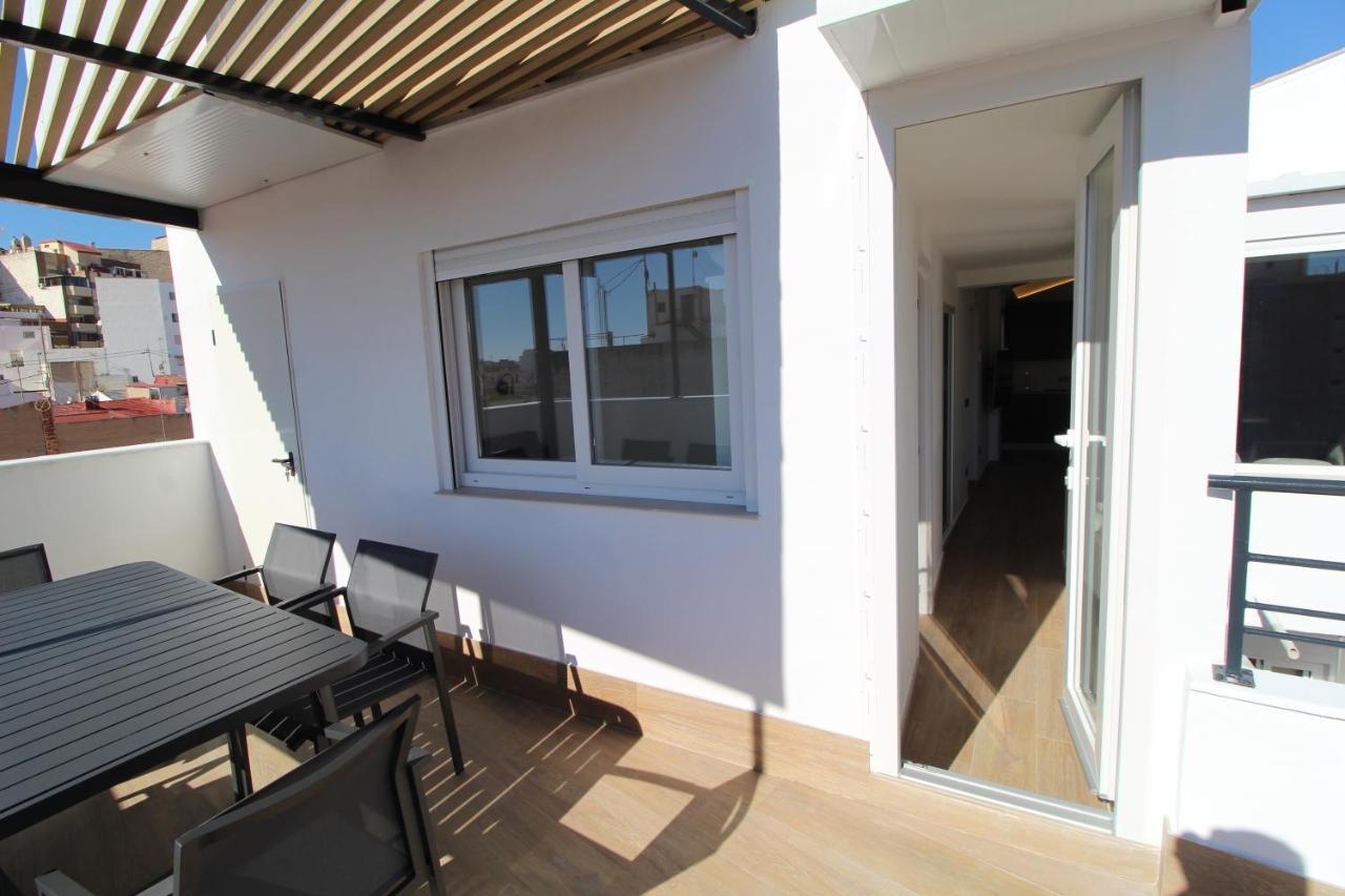 Apartmán Atico Loft De Lujo Con Terraza Espectacular Y Vista A Los 2 Castillos Alicante Exteriér fotografie