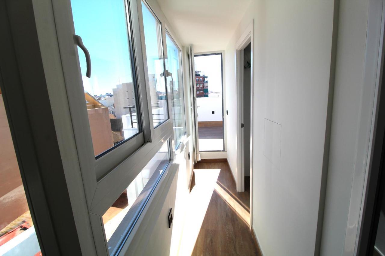 Apartmán Atico Loft De Lujo Con Terraza Espectacular Y Vista A Los 2 Castillos Alicante Exteriér fotografie