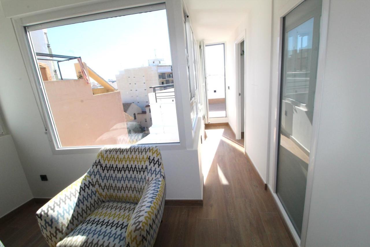 Apartmán Atico Loft De Lujo Con Terraza Espectacular Y Vista A Los 2 Castillos Alicante Exteriér fotografie